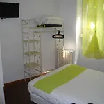 Hotel Central Hotel 2*