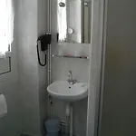 Hotel Central Hotel 2*