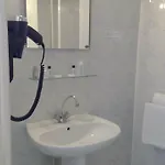 Hotel Central 2*