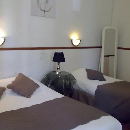 Hotel Central Hotell 2*