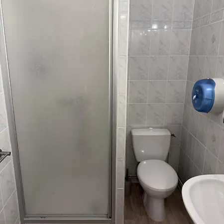 Hotel Central Hotell 2*