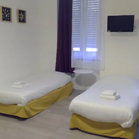 호텔 Hotel Central 2*