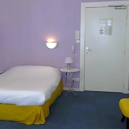 Hotel Central 2* קרקסון