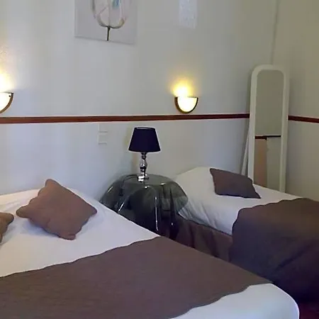 Hôtel Central Hotel 2*