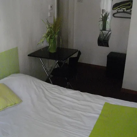 Hôtel Central Hotel
