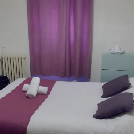 Hotel Central 2* 카르카손