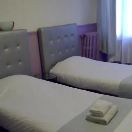 Hotel Central 호텔