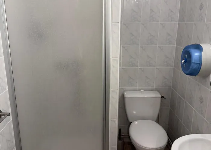 Hotel Central Otel 2*