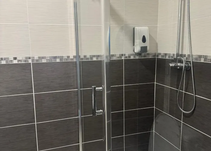 サントラル ホテル 2*