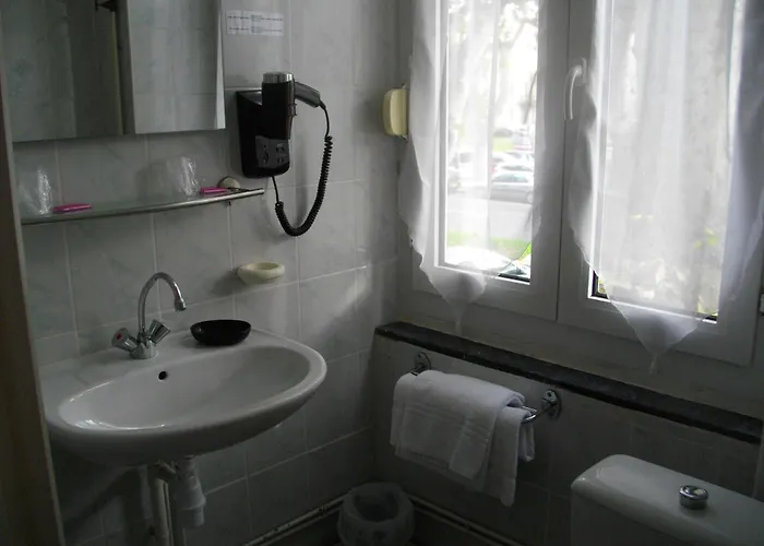 Hotel Central 2*